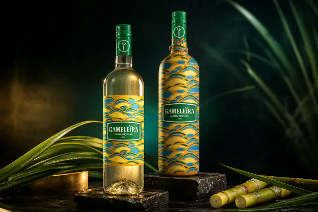 Embalagem da cachaça Gameleira